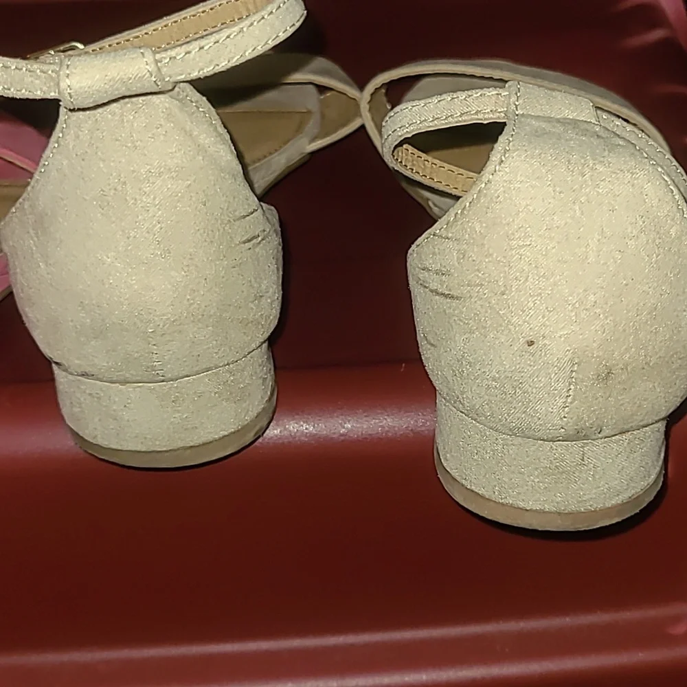 Sandals - Picture 6 of 11